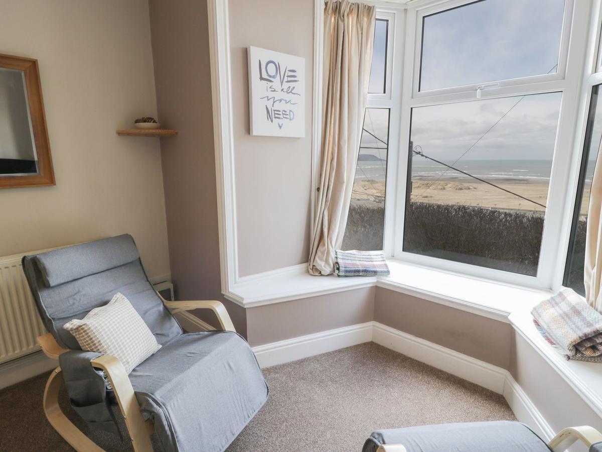 Seaview Apartment Бармут Экстерьер фото